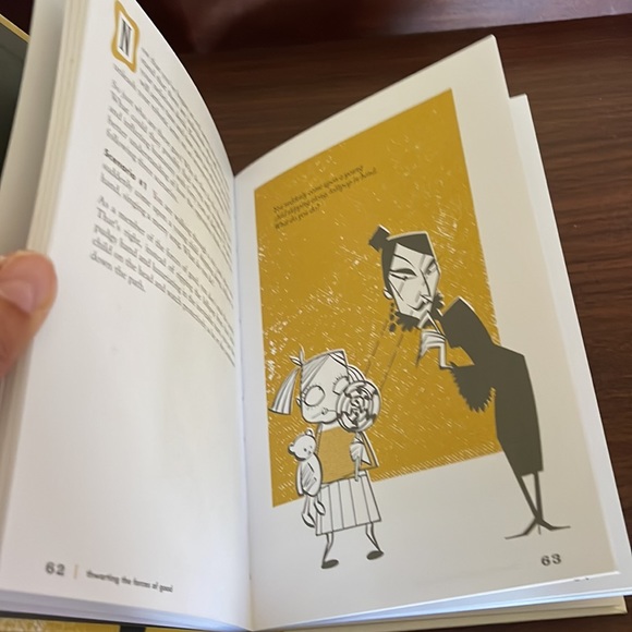 ✨3/$25✨ “How To Be A Villain” Handbook - Picture 9 of 10